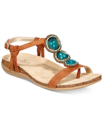 bandolino b flexible sandals