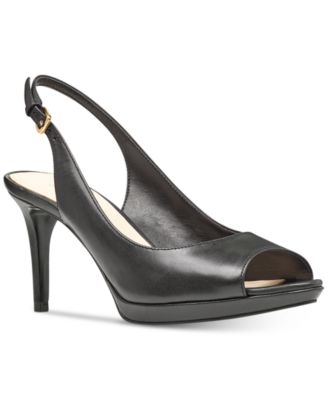 nine west gabrielle pump