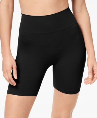 Photo 1 of SIZE M - Hanes Women's Perfect Bodywear Seamless Shorts BLACK