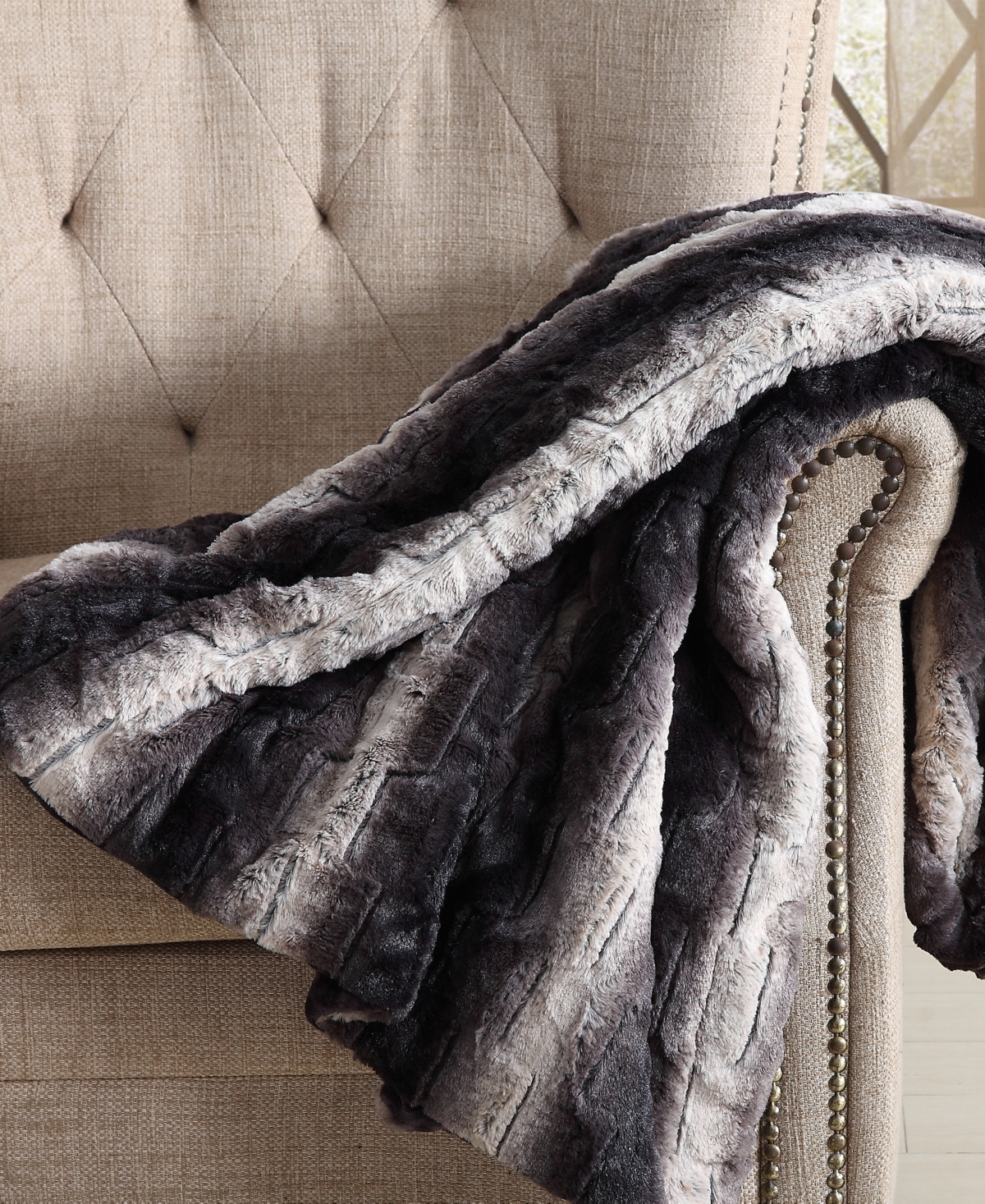 Christian Siriano New York Christian Siriano Snow Leopard Luxury Faux-fur Throw, 60" X 70" In Multi