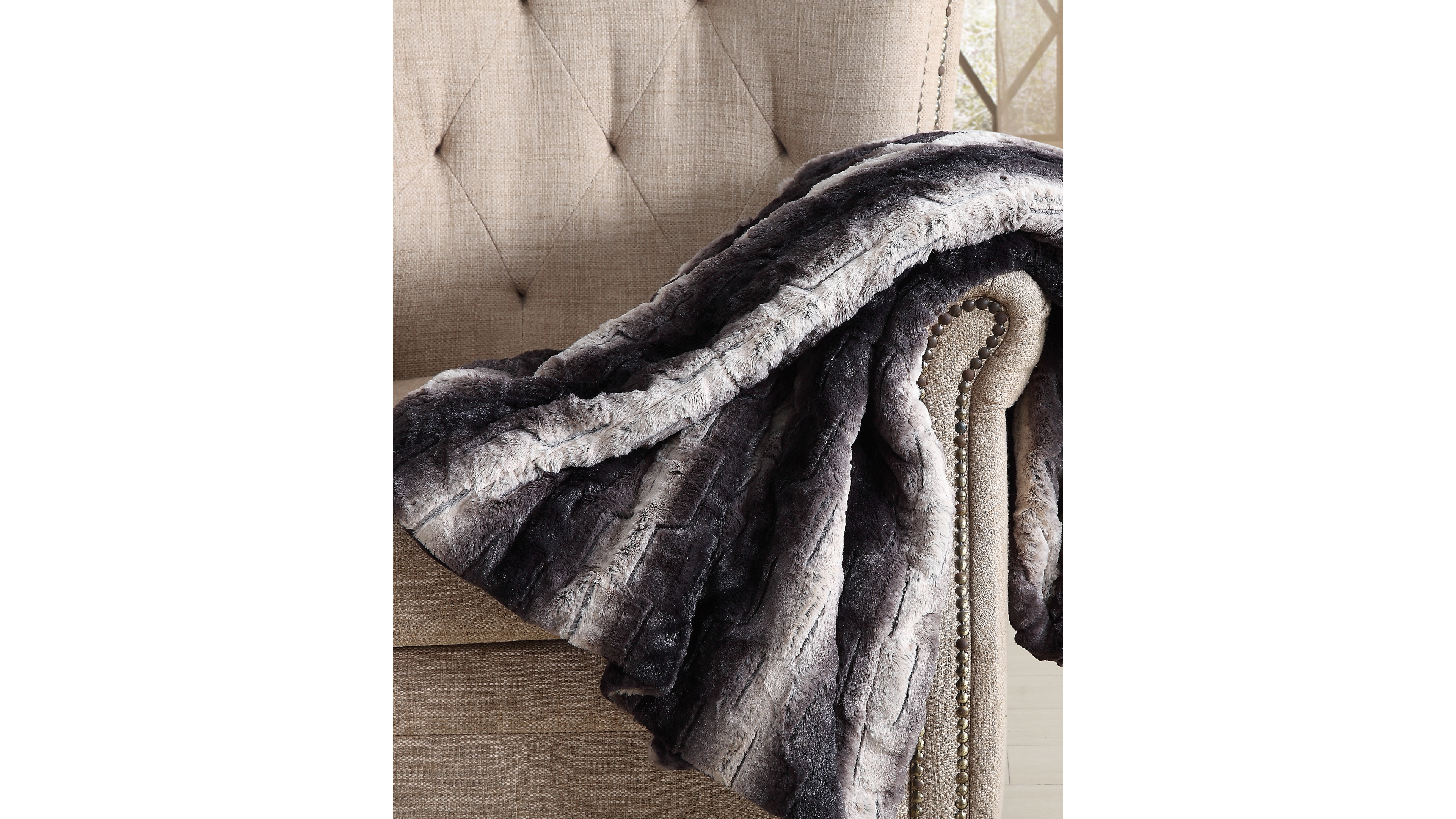Christian Siriano Snow Leopard Luxury Faux-Fur Throw, 60" x 70"