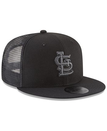 New Era Men's St. Louis Cardinals Blackout Trucker 9FIFTY Snapback