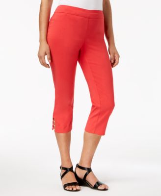 JM Collection - Pull-On Lattice-Inset Capri Pants