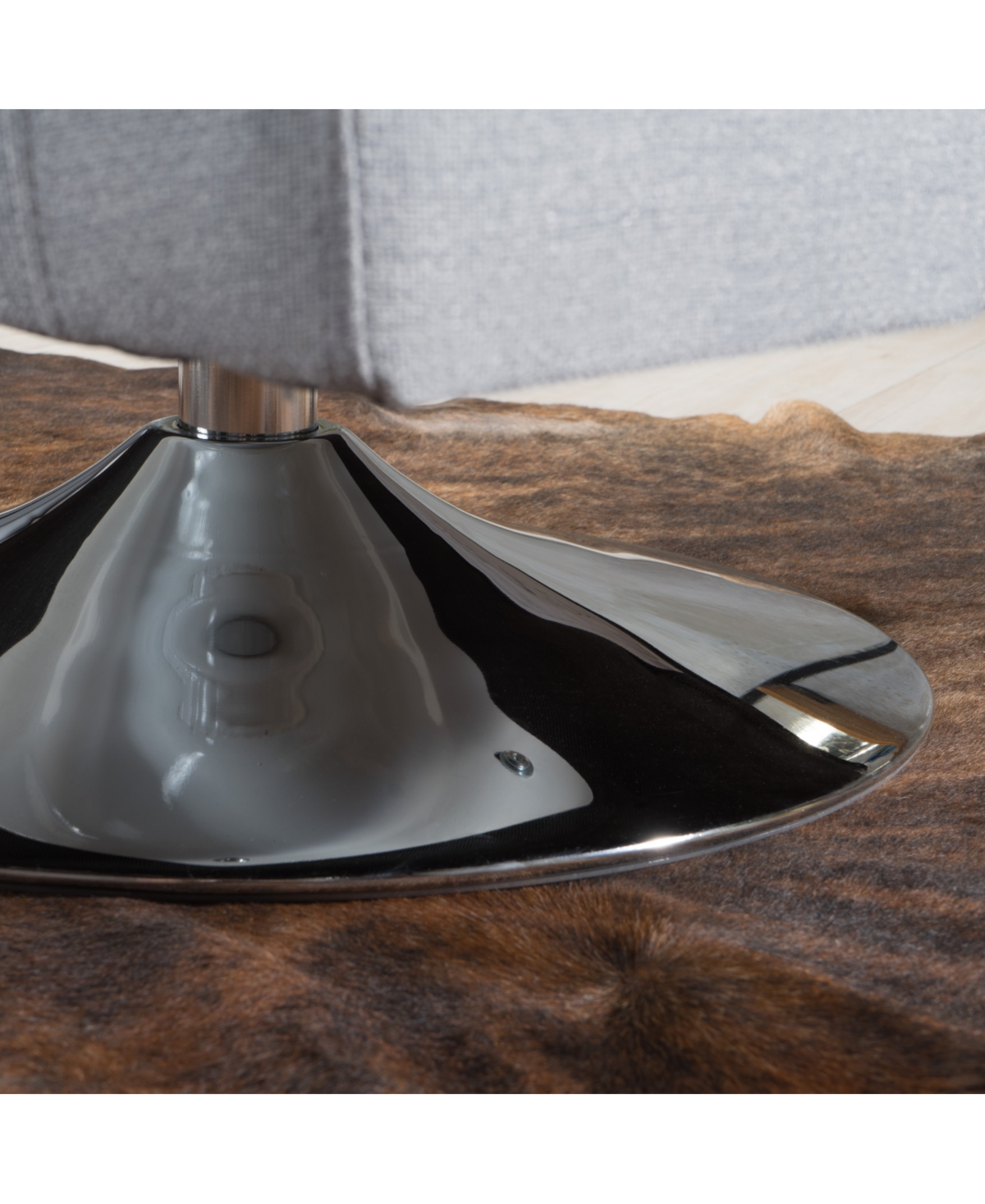 Torran Swivel Club Chair