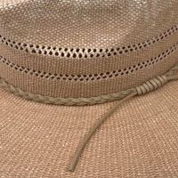 250 BISQUE WARM (Light-medium with warm undertone)