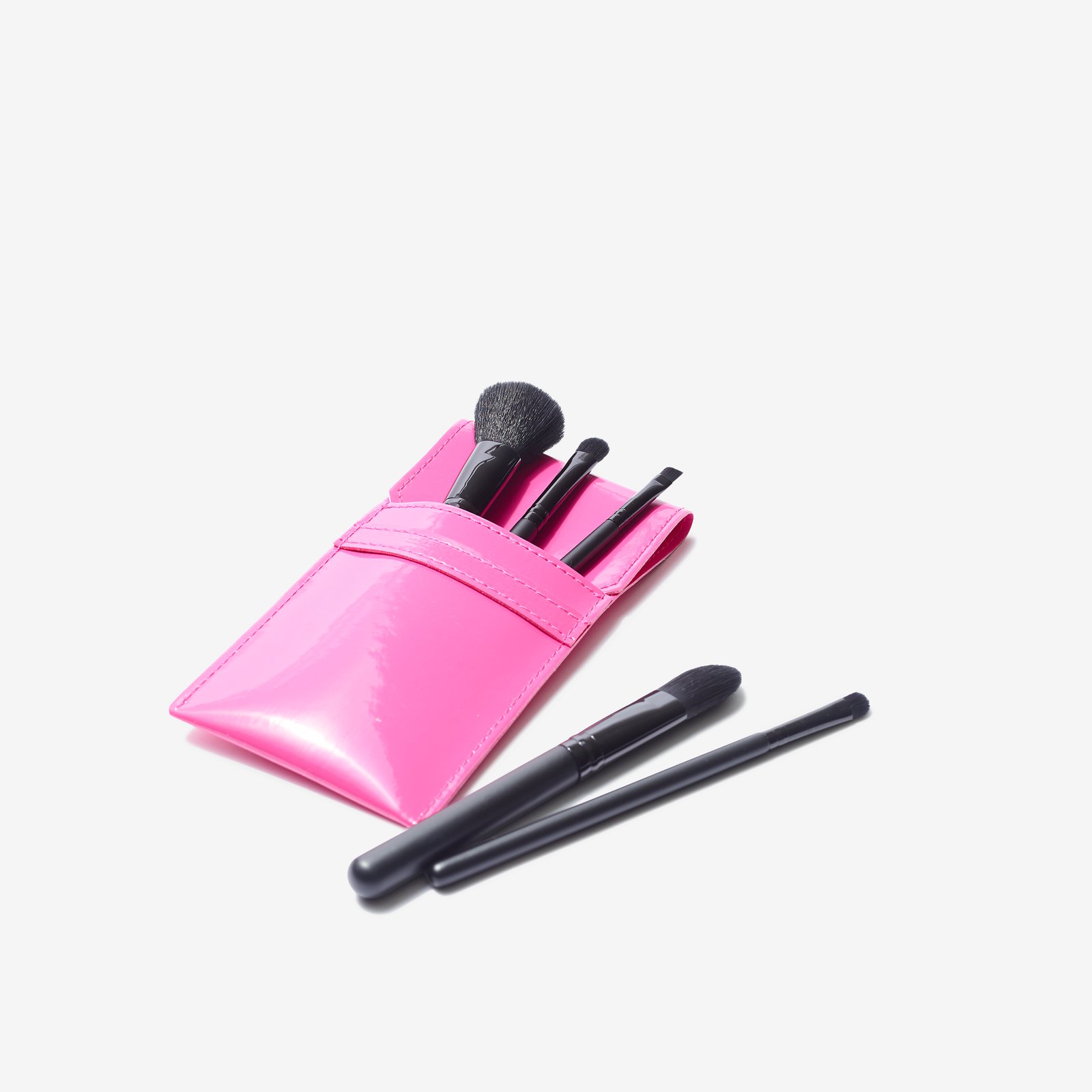 style-and-storied-Makeup-Brush-Basics