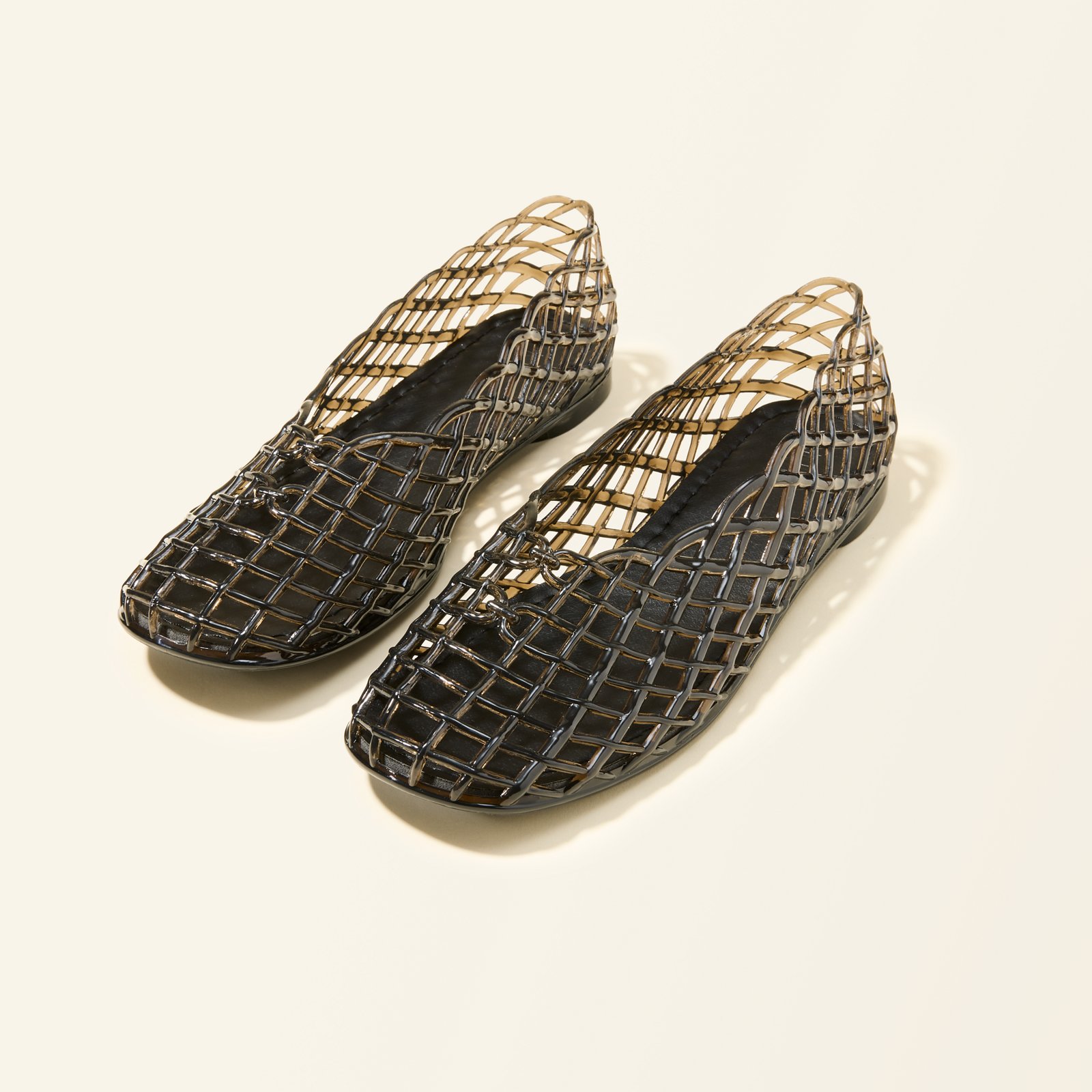 shoes-featured-categories-flats-loafers