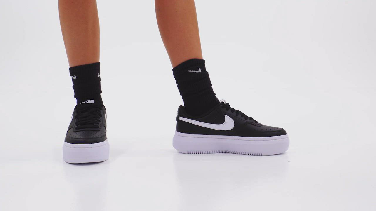 Nike Women display picture 2