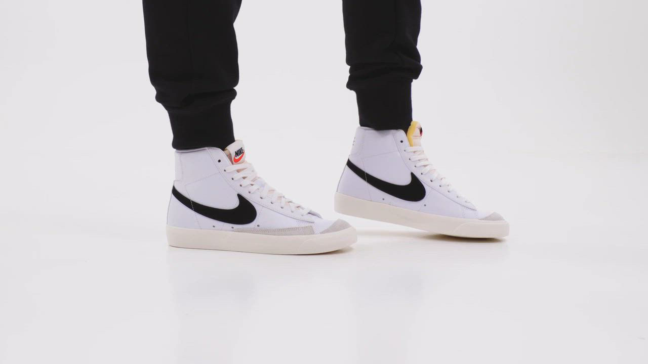 スニーカー Nike Women's Blazer Mid '77 Shoes Nike Women's Blazer Mid 77's High Top Casual Sneakers from