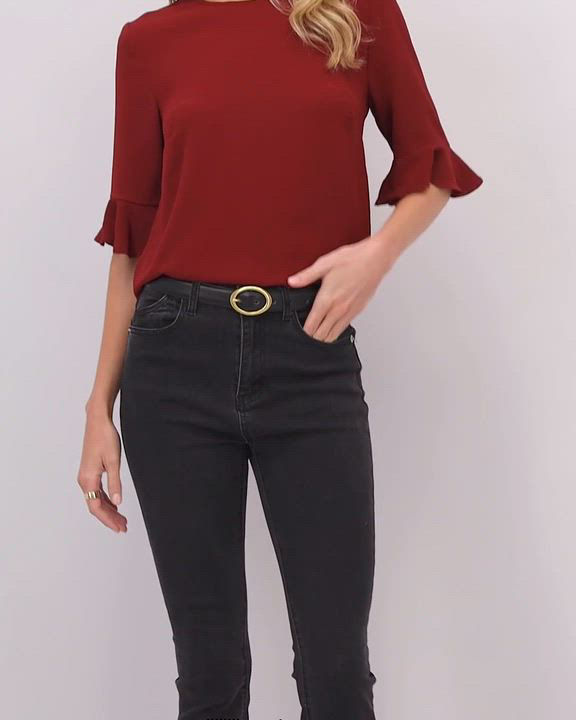 (取寄) シーシー レディース 3/4 スリーブ ラッフル カフ クルー ネック トップ CeCe women 3/4 Sleeve Ruffle Cuff Crew Neck Top Rich Black CeCe Women's Ruffle Cuff Crew Neck Blouse, Bright Rose at