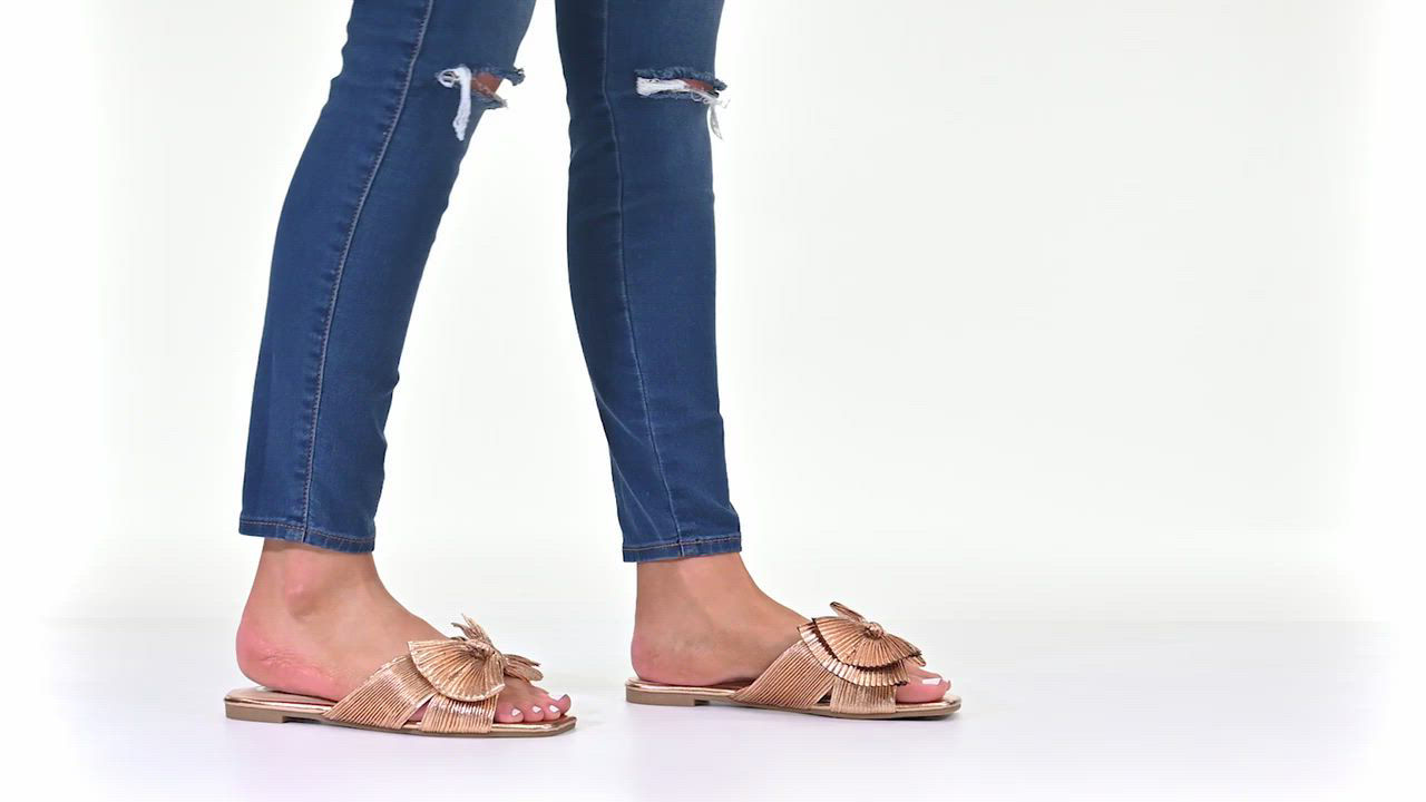 Journee Collection Women's Serlina Bow Flat Sandals - Macy's