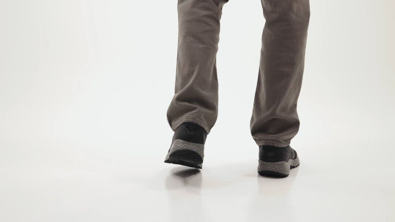 ＊R8920ページ New Balance Men's 410 V8 Wide Width Trail Running Sneakers