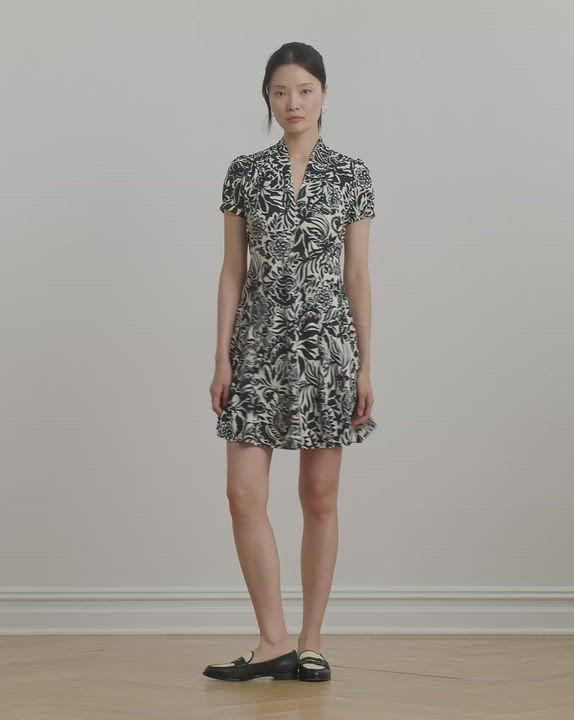 floral crepe short-sleeve dress la Vie en Rose Floral Crepe Short Sleeve Dress