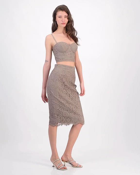 売れ筋商品|||ゲス カットソー トップス レディース Women's Josiane Cropped Lace Corset Top Washed Taupe GUESS Women's Josiane Cropped Lace Corset Top - Macy's