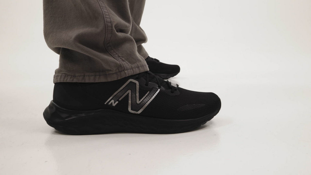 New Balance Men's Fresh Foam Arishi V4 Slip-Resistant Running