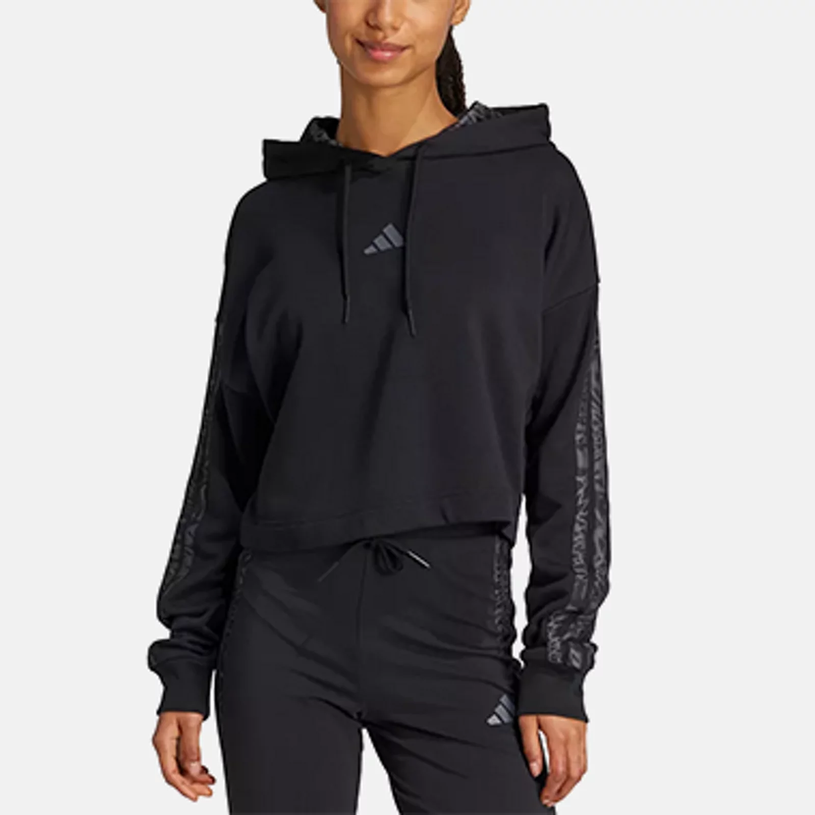 Sweatshirts & Sweatpants