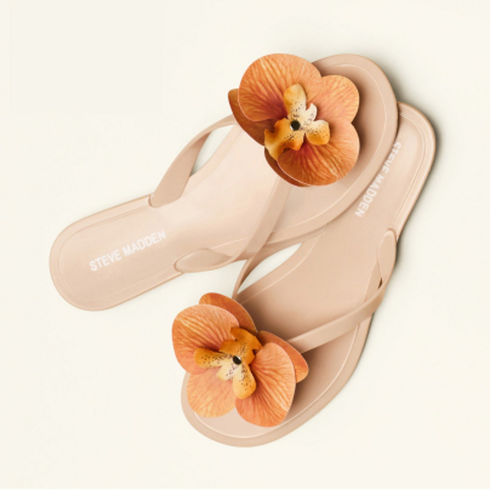  Jelly sandals