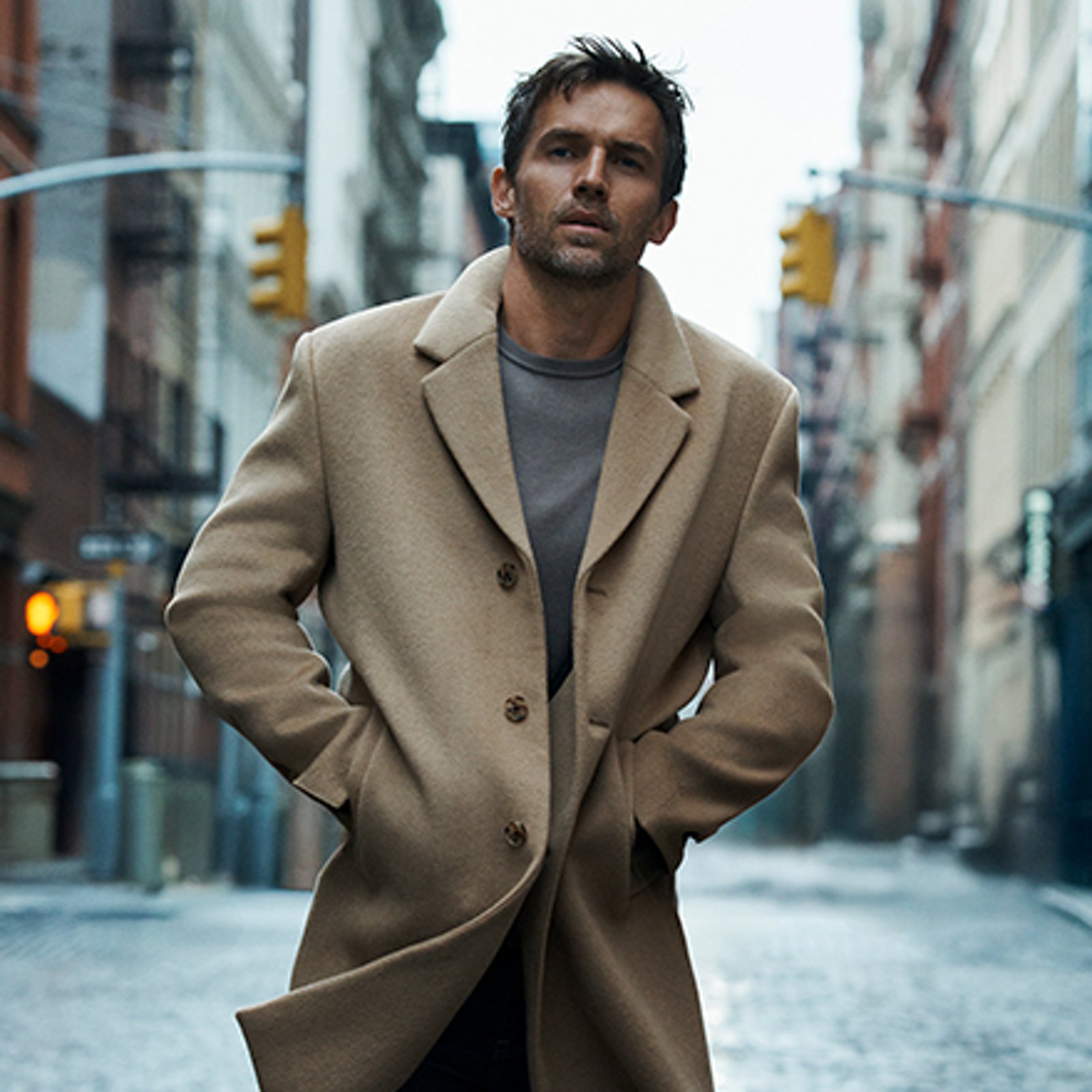 Coats & Jackets