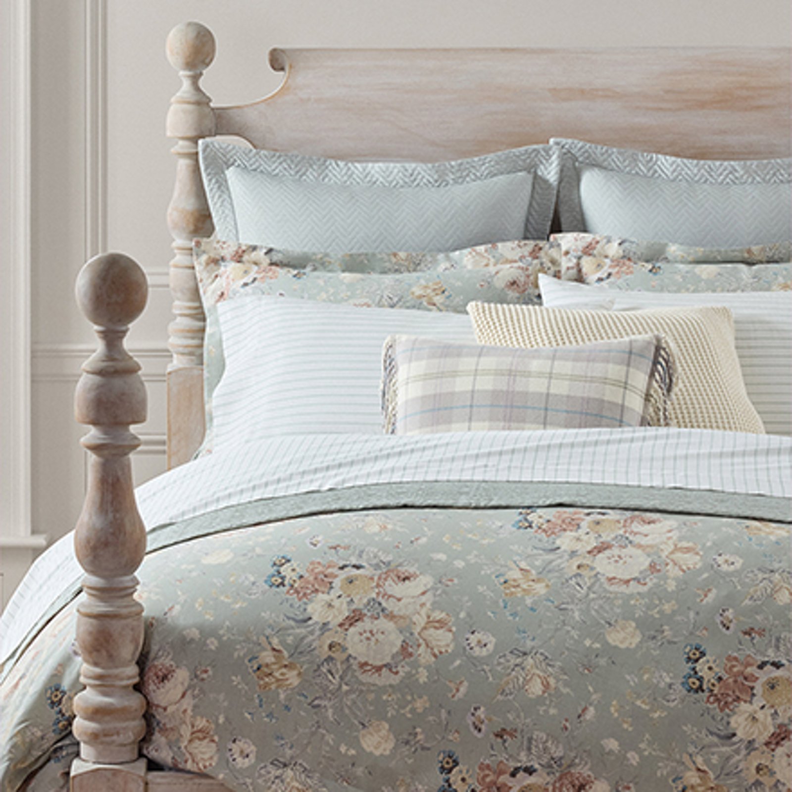 Comforters & Duvet Covers