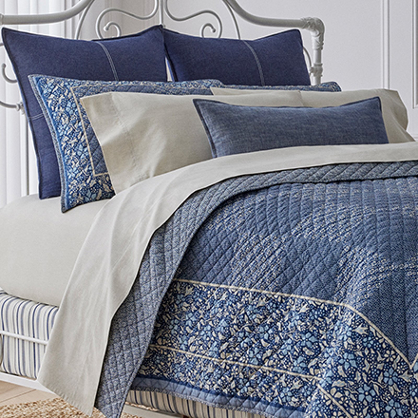 Quilts & Coverlets