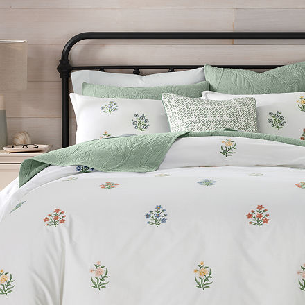App only! 40-60% off bed & bath