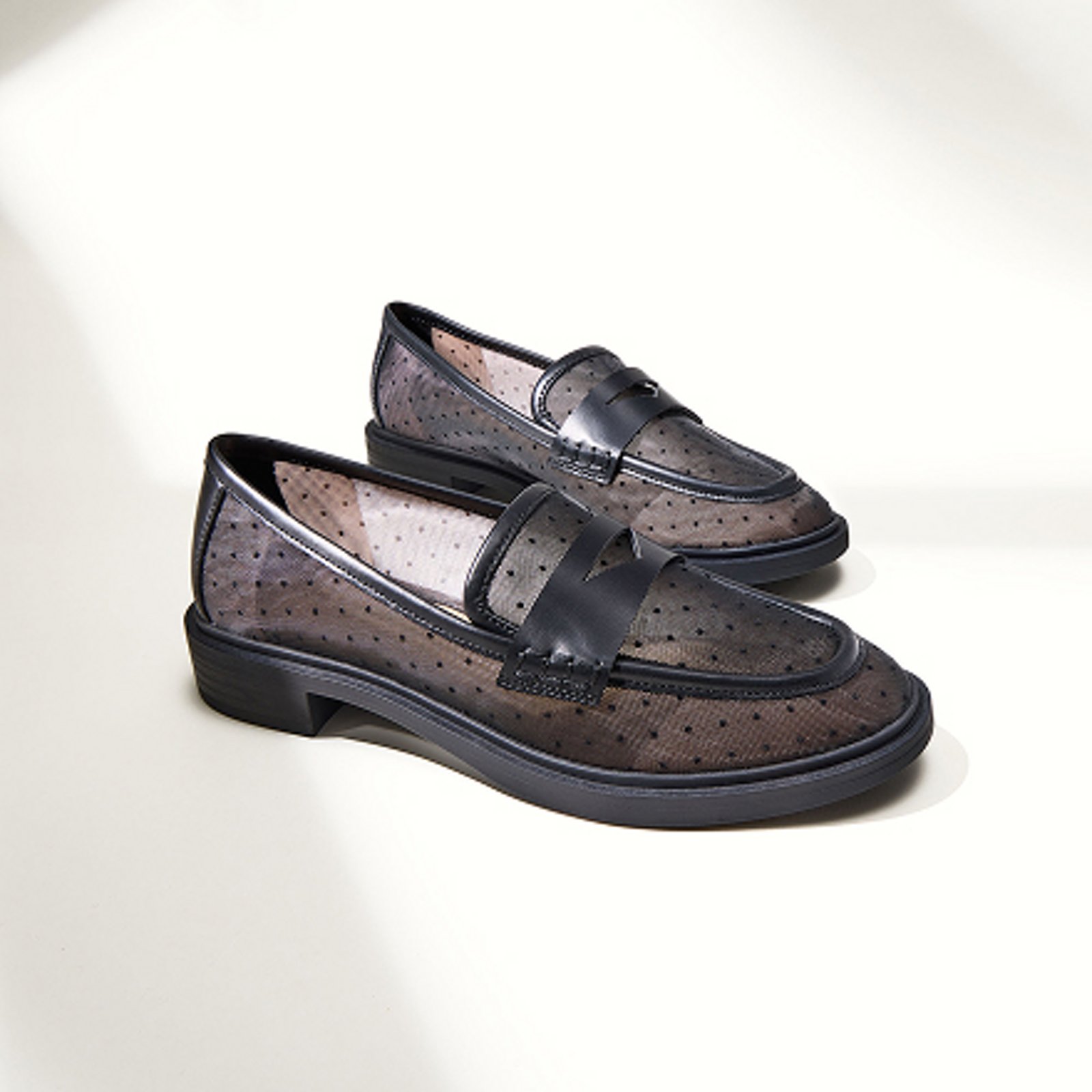 shoes-featured-categories-flats-loafers