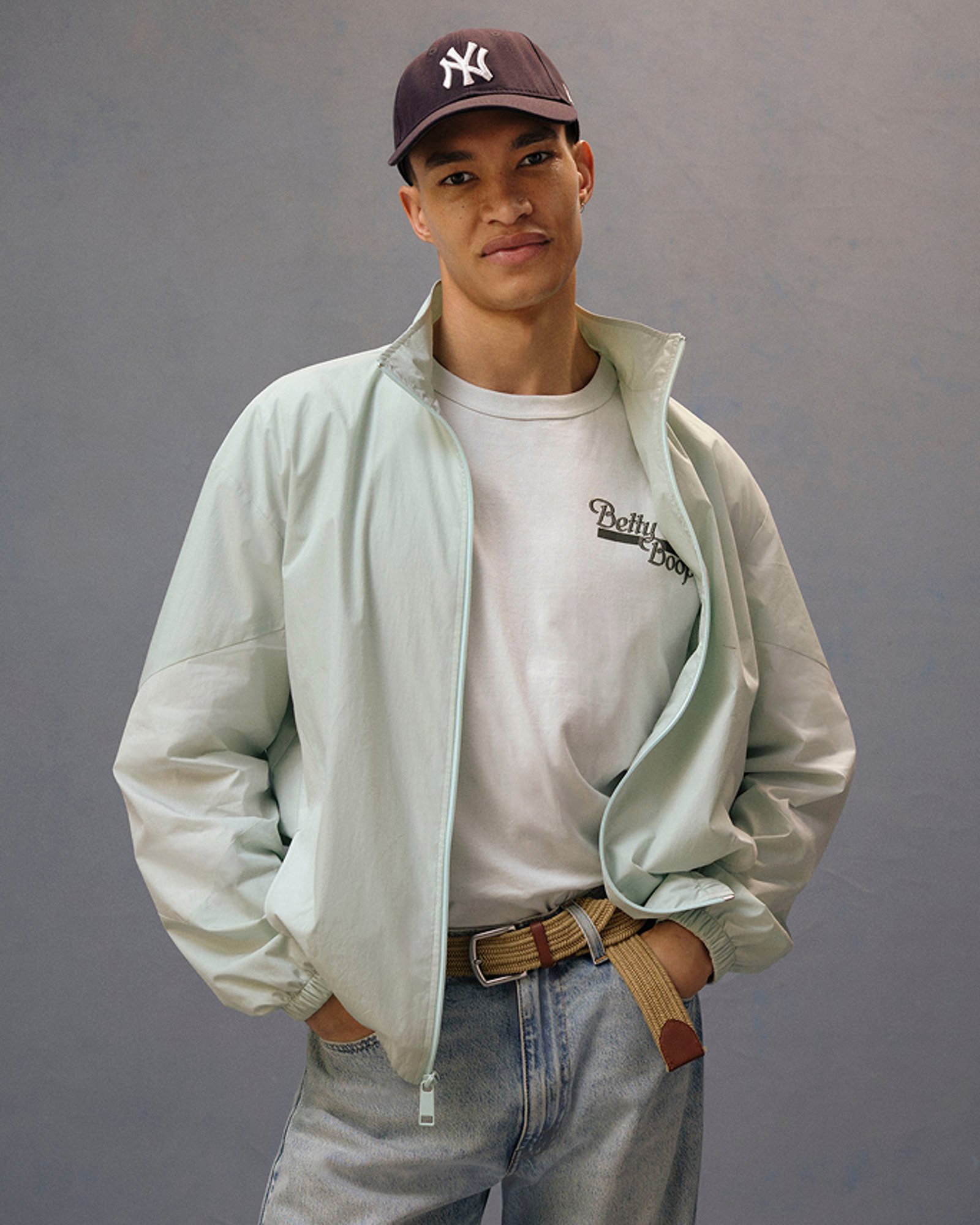 Mens-more-to-explore-lightweight-layers