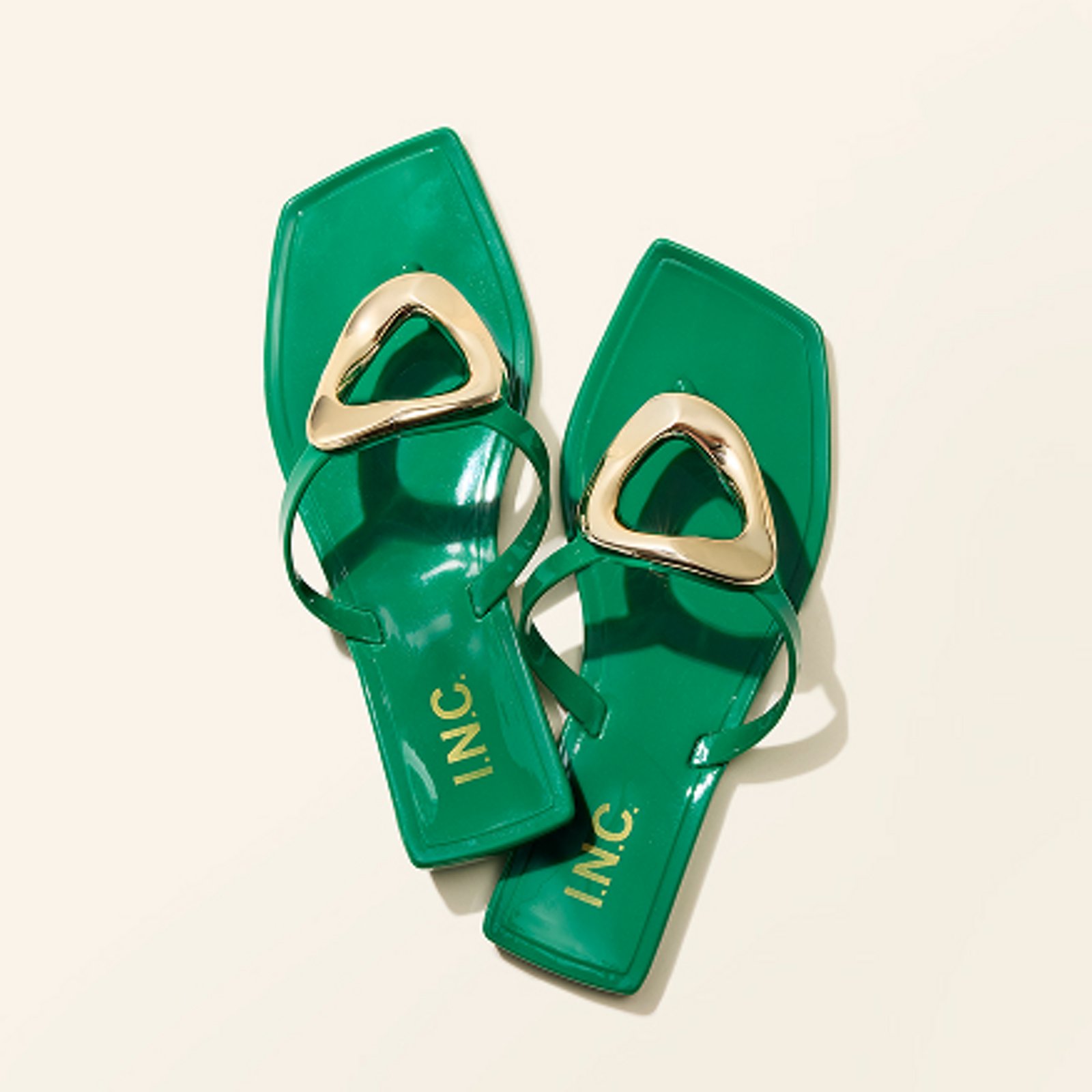 shoes-featured-categories-sandals