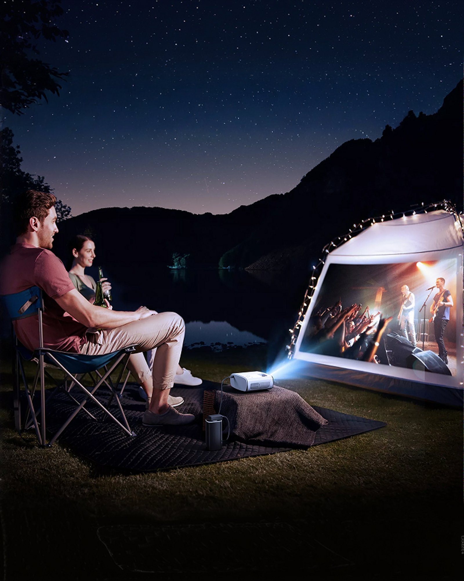 Electronics-trend-whats-trending-now-Outdoor Projectors & Screens