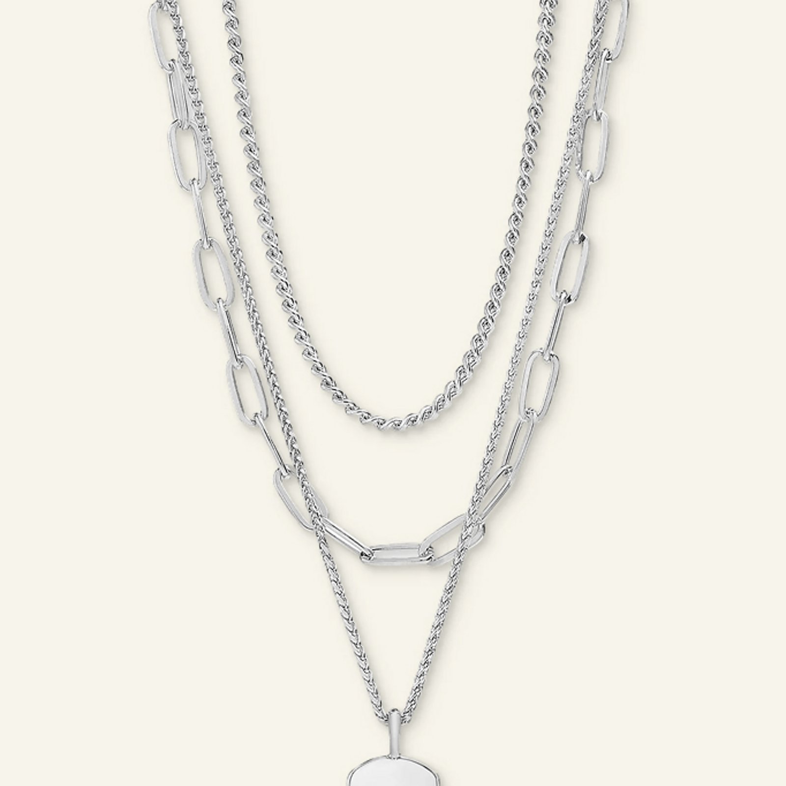 new-trending-summer-trends-Layered-Necklaces