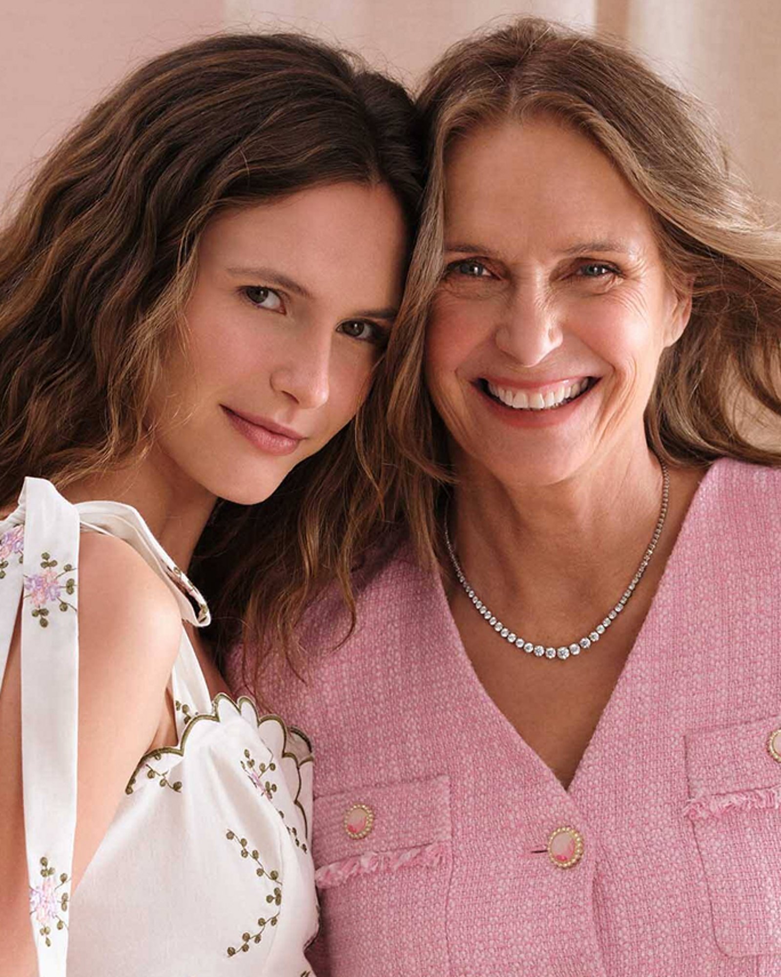 Jewelry-watches-trend-whats-trending-now-gifts-for-mom