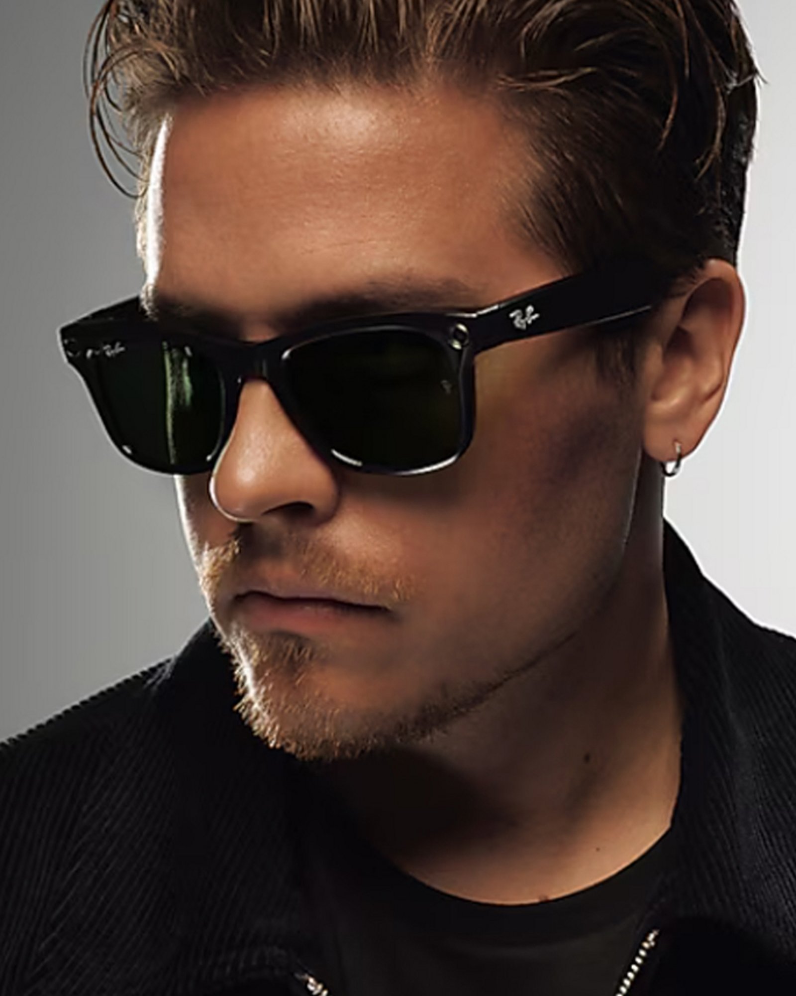 Electronics-trend-whats-trending-noW-Meta Smart Glasses