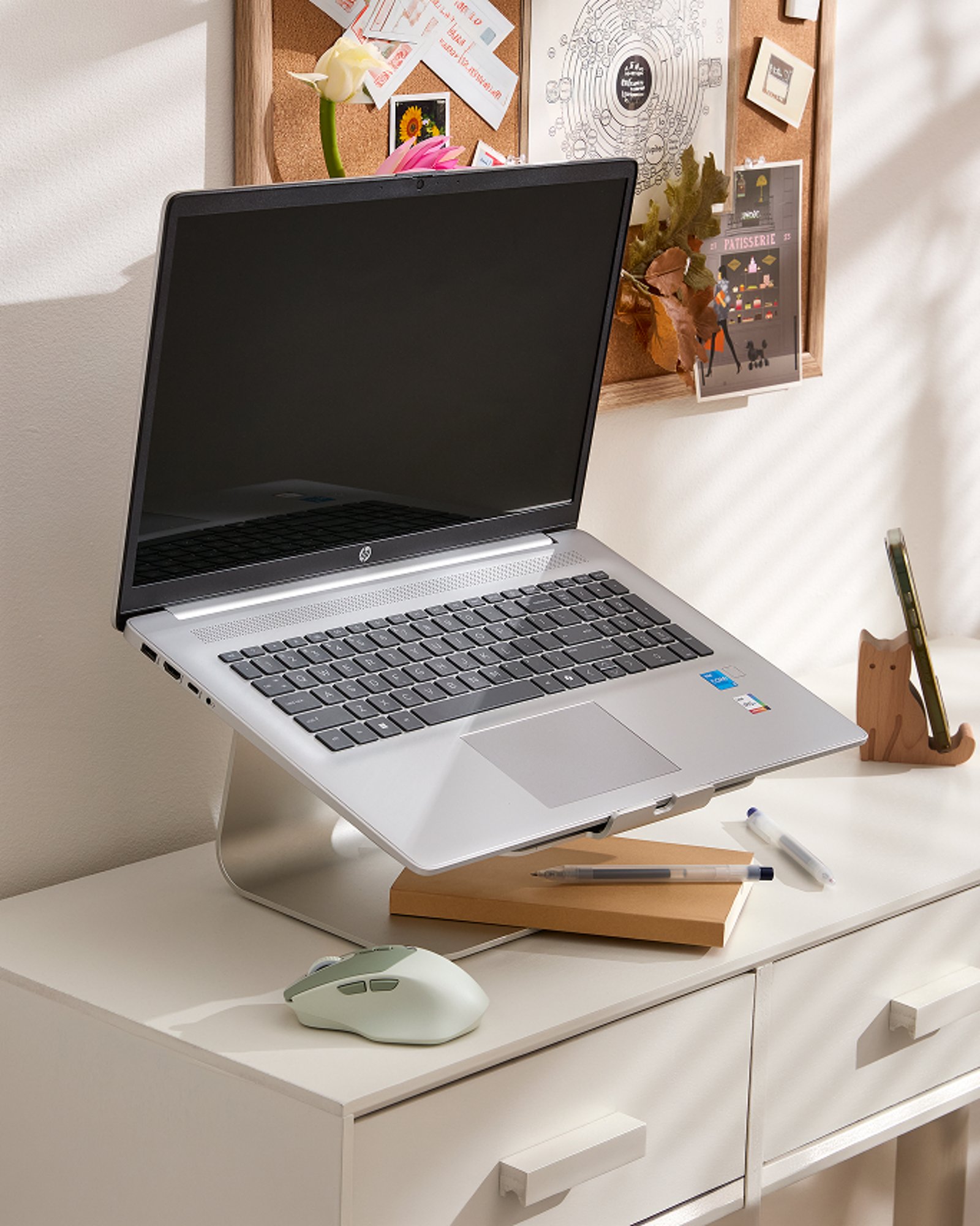 Electronics-trend-whats-trending-now-Tech Gifts for Grads