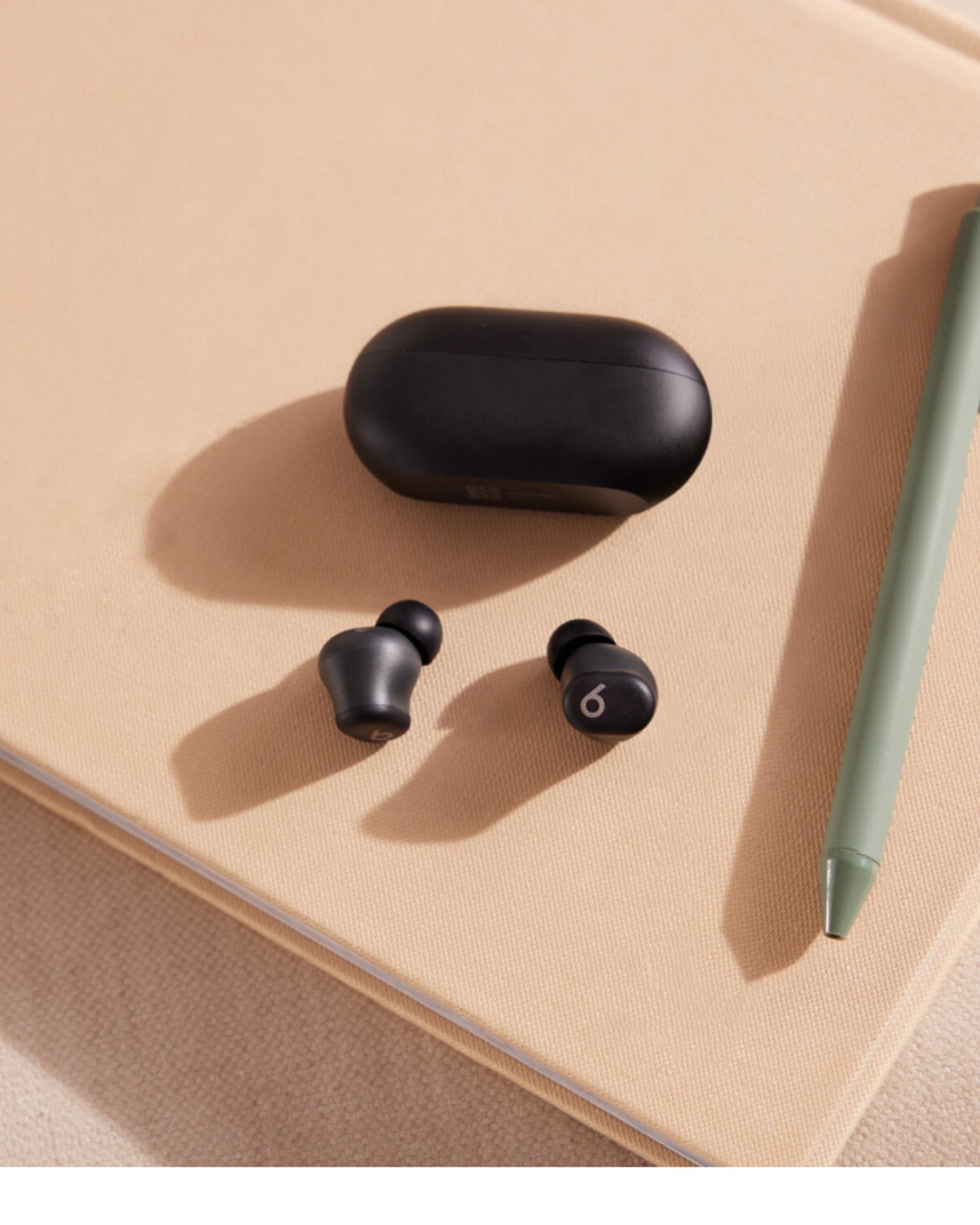 Electronics-trend-whats-trending-now-Earbuds