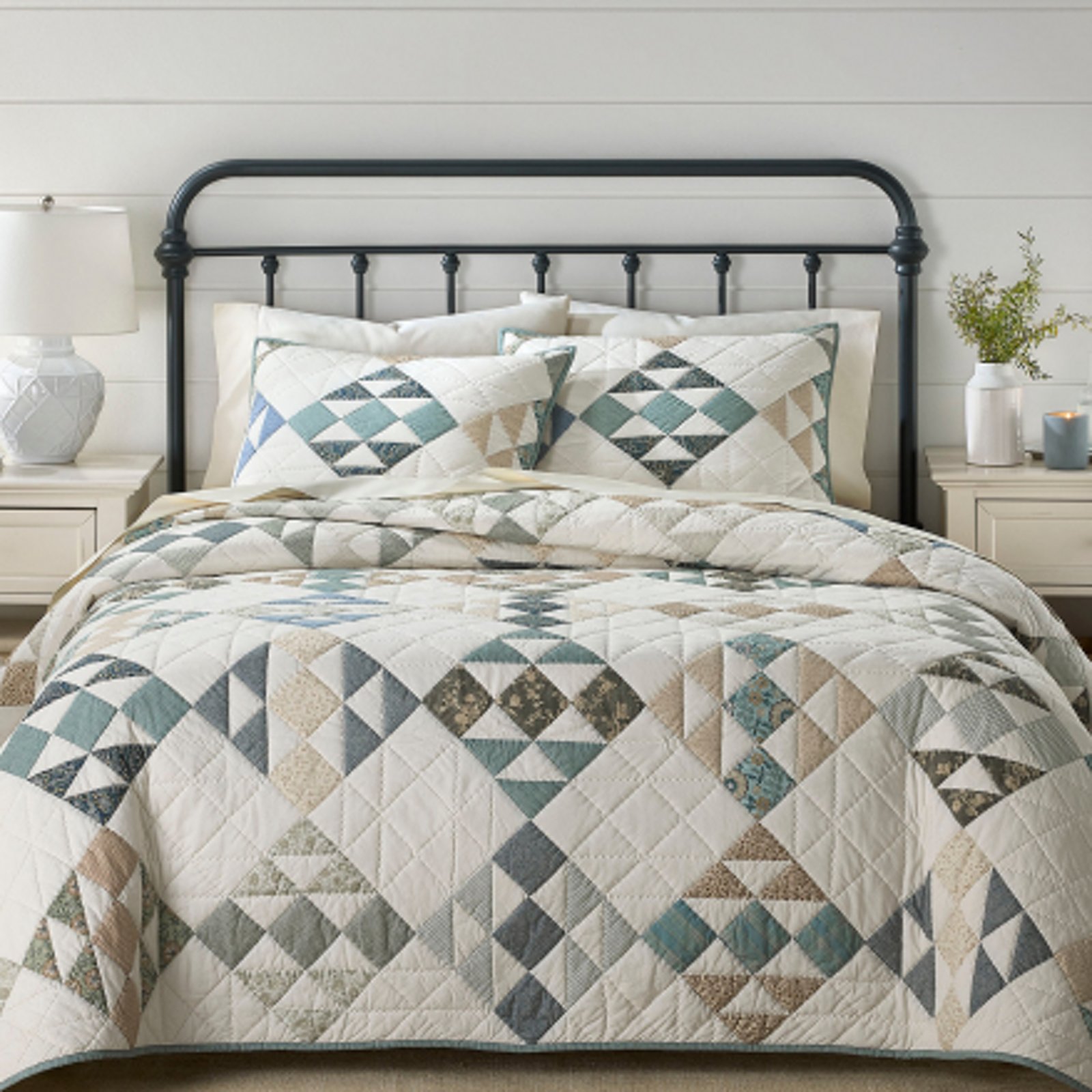 Quilts & Coverlets