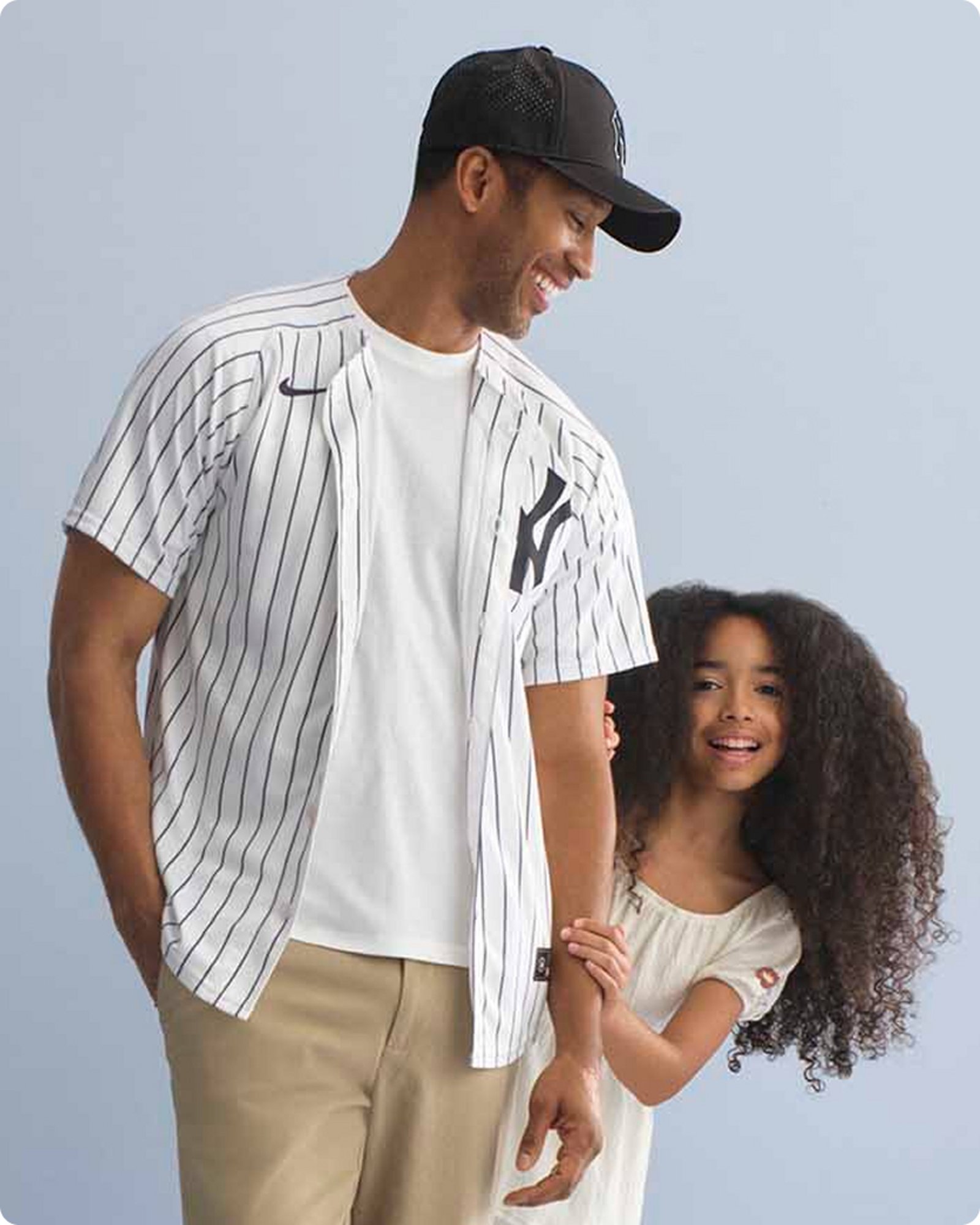 Fathers-day-gift-lists-Best-gifts- for- the- sports- fanatic