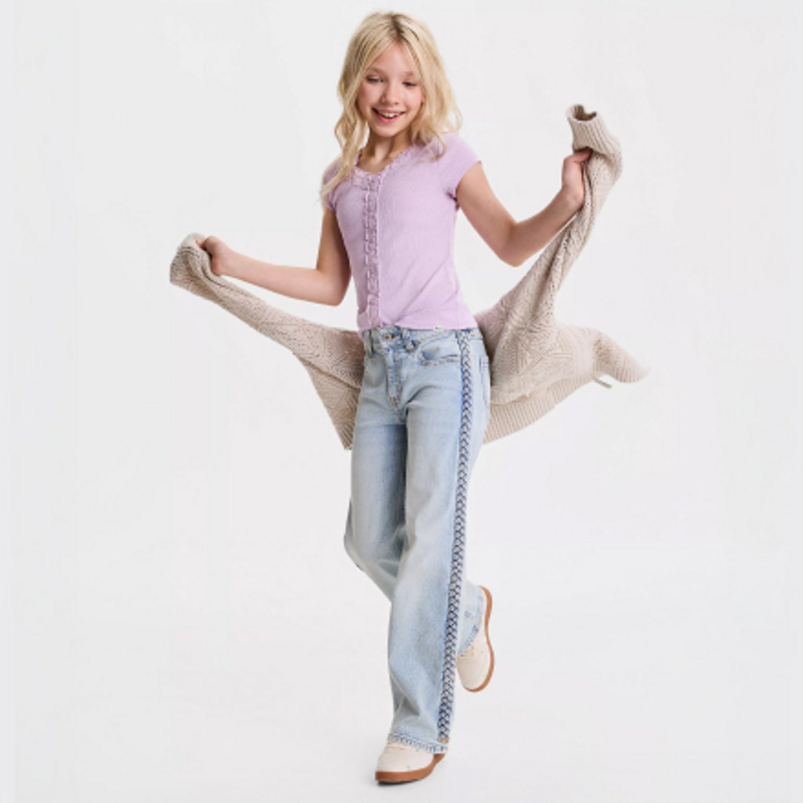 Kids-featured-categories-Girls-4-16