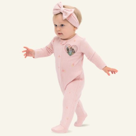 Baby-featured-categories-baby-girl