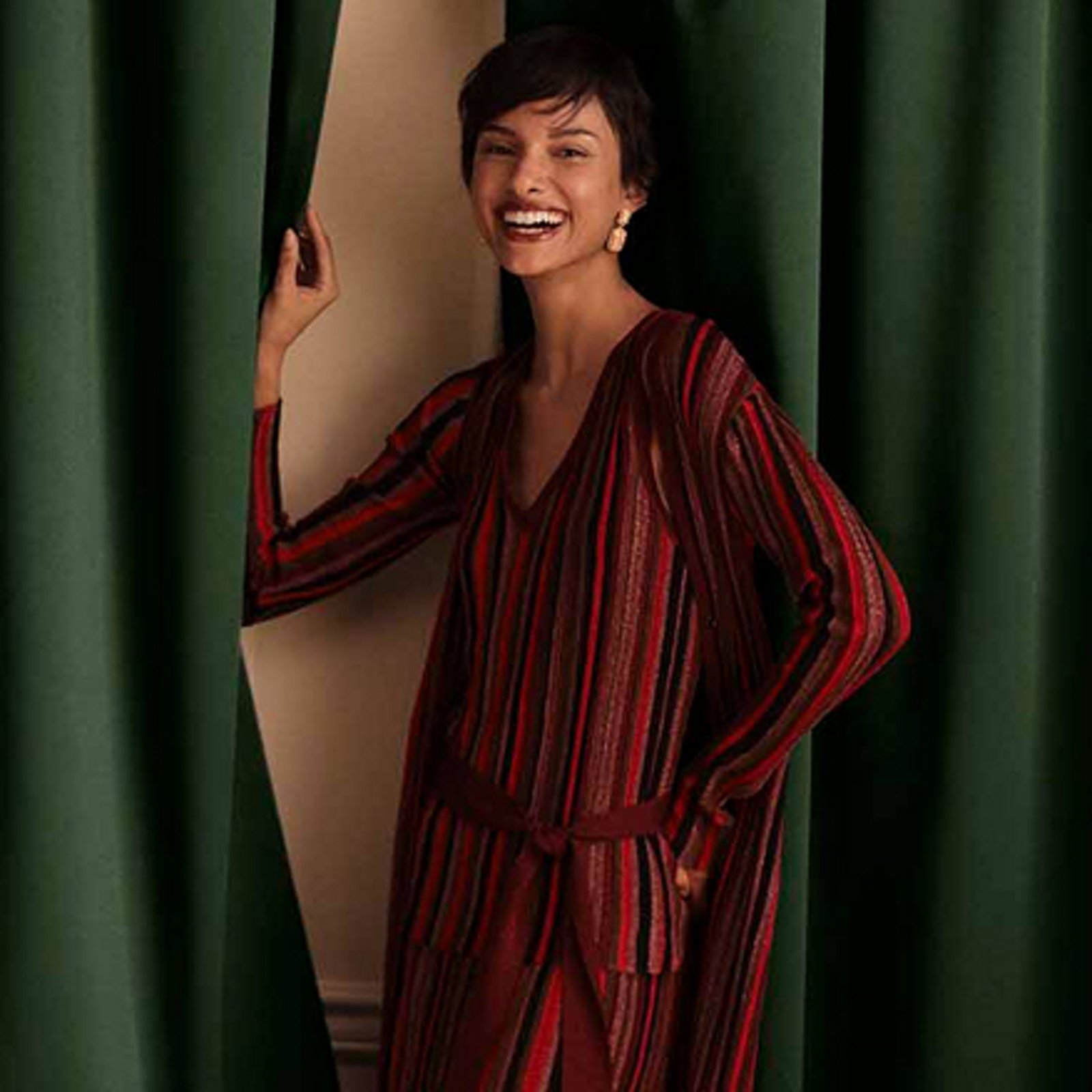 Rtw-featured-categories-sweaters-tops