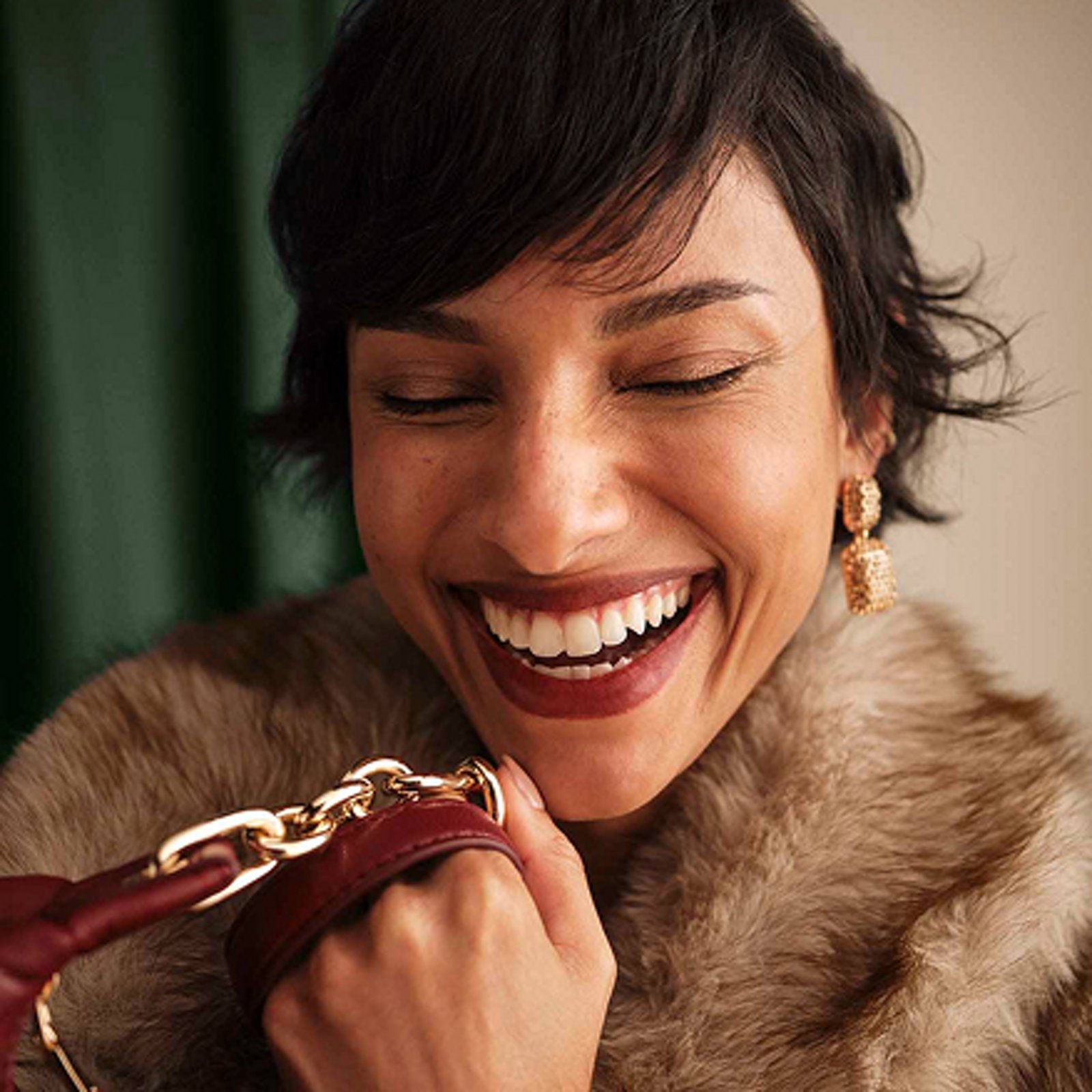 Rtw-featured-categories-handbag-accessories