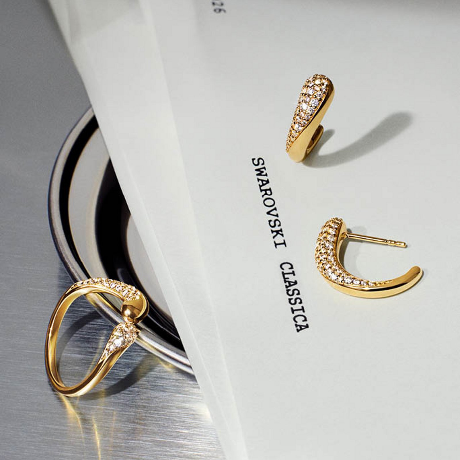 Swarovski-featured-categories-earrings