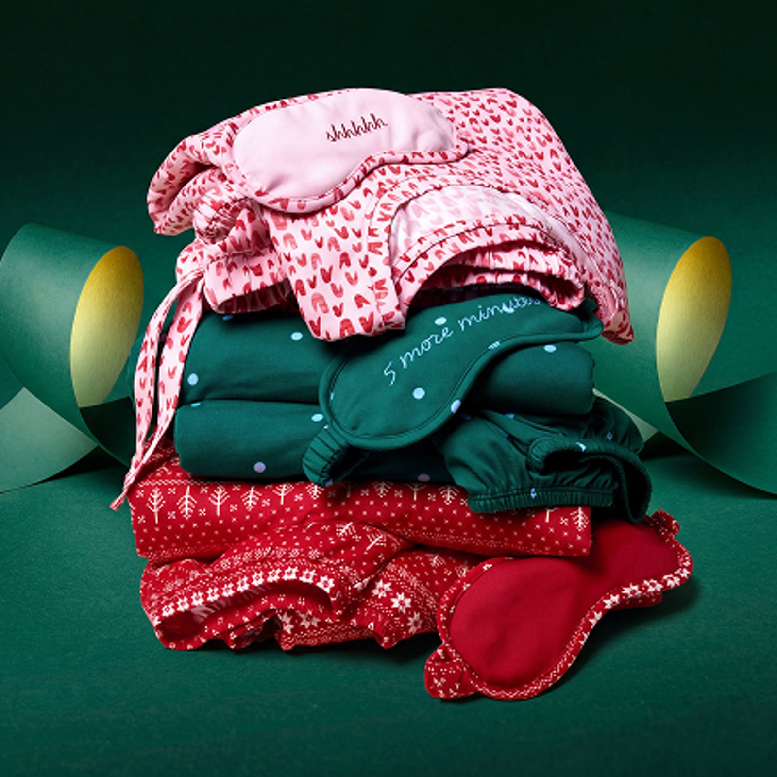 featured-favorites-pyjamas-and-loungwear