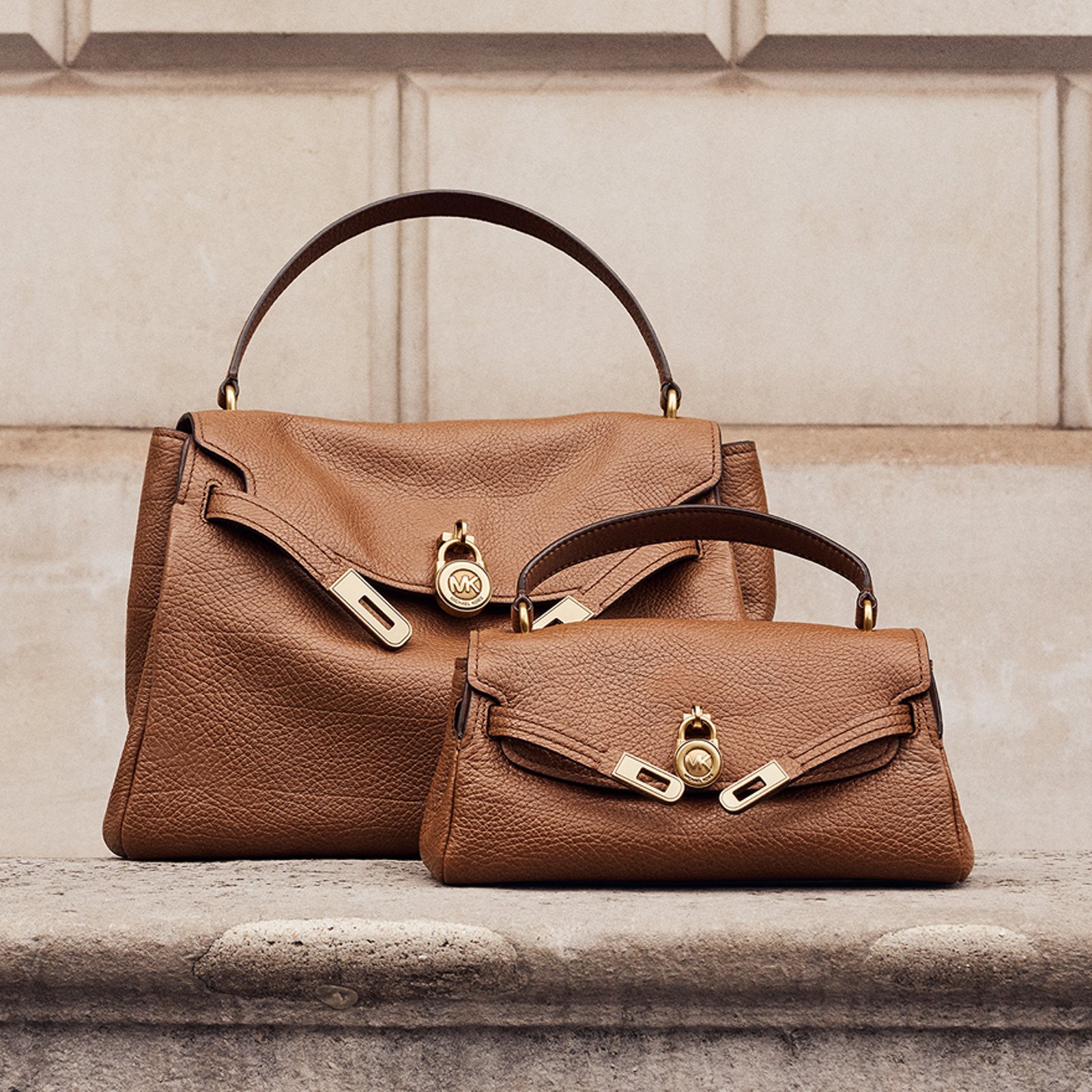 Handbags & Wallets
