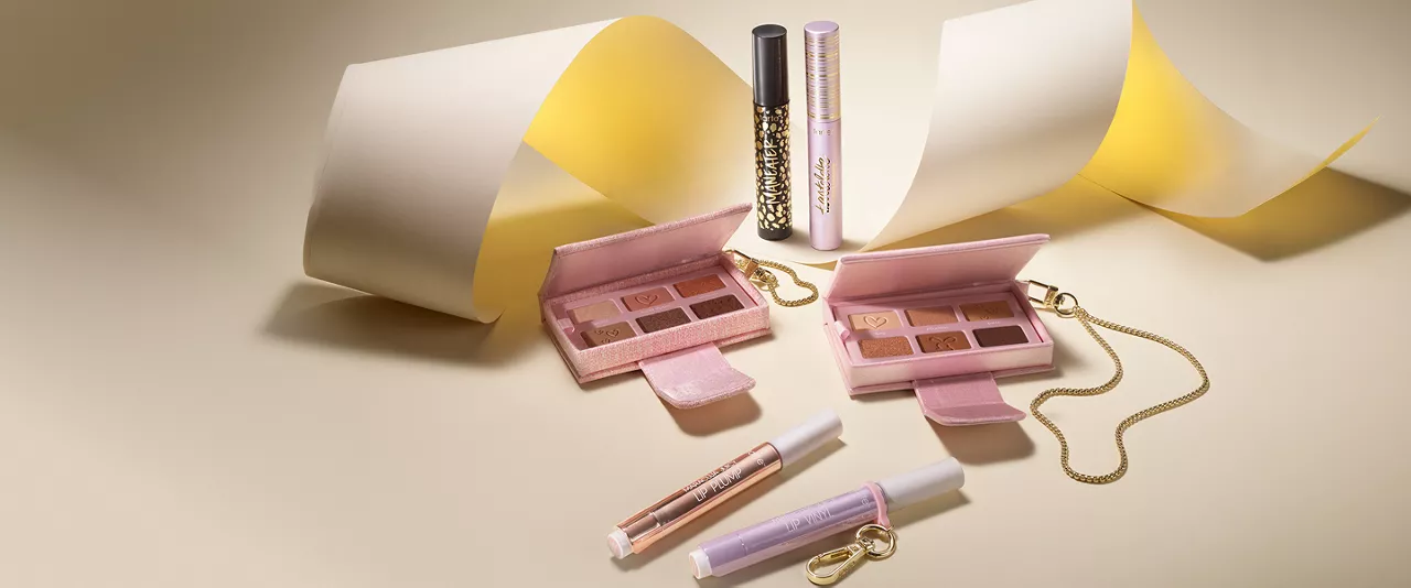 Eyebrow m14 40 chars 1 line Unwrap your best beauty look yet Treat yourself to the season’s must-haves from Tarte, Kiko Milano & more. 