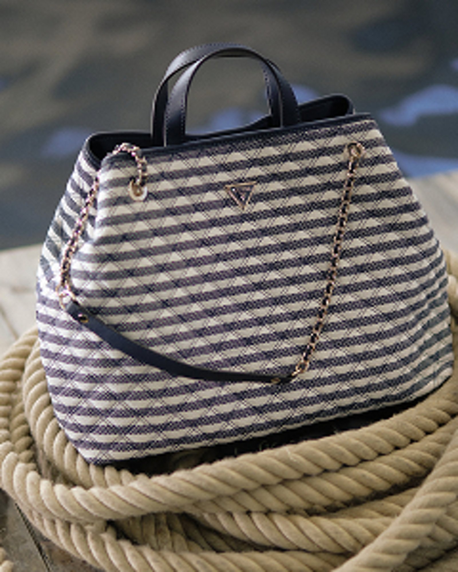 spring-trends-classic-coastal-must-haves-nautical-details